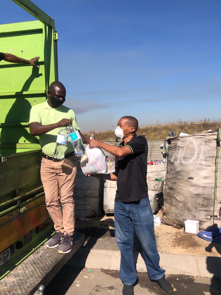 Mpact distributed 1 630 food parcels through its buy-back centres around the country to ease the plight of waste collectors who were unable to work during lockdown.